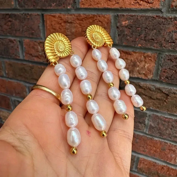 Freshwater Pearl 18K Gold Stainless Steel Waterproof Tassel Shell Earrings - Picture 10 of 15